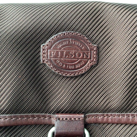 Genuine Filson Accessory Bag Clutch Style Waxed Cotton Twill with Leather Trim - Picture 4 of 12